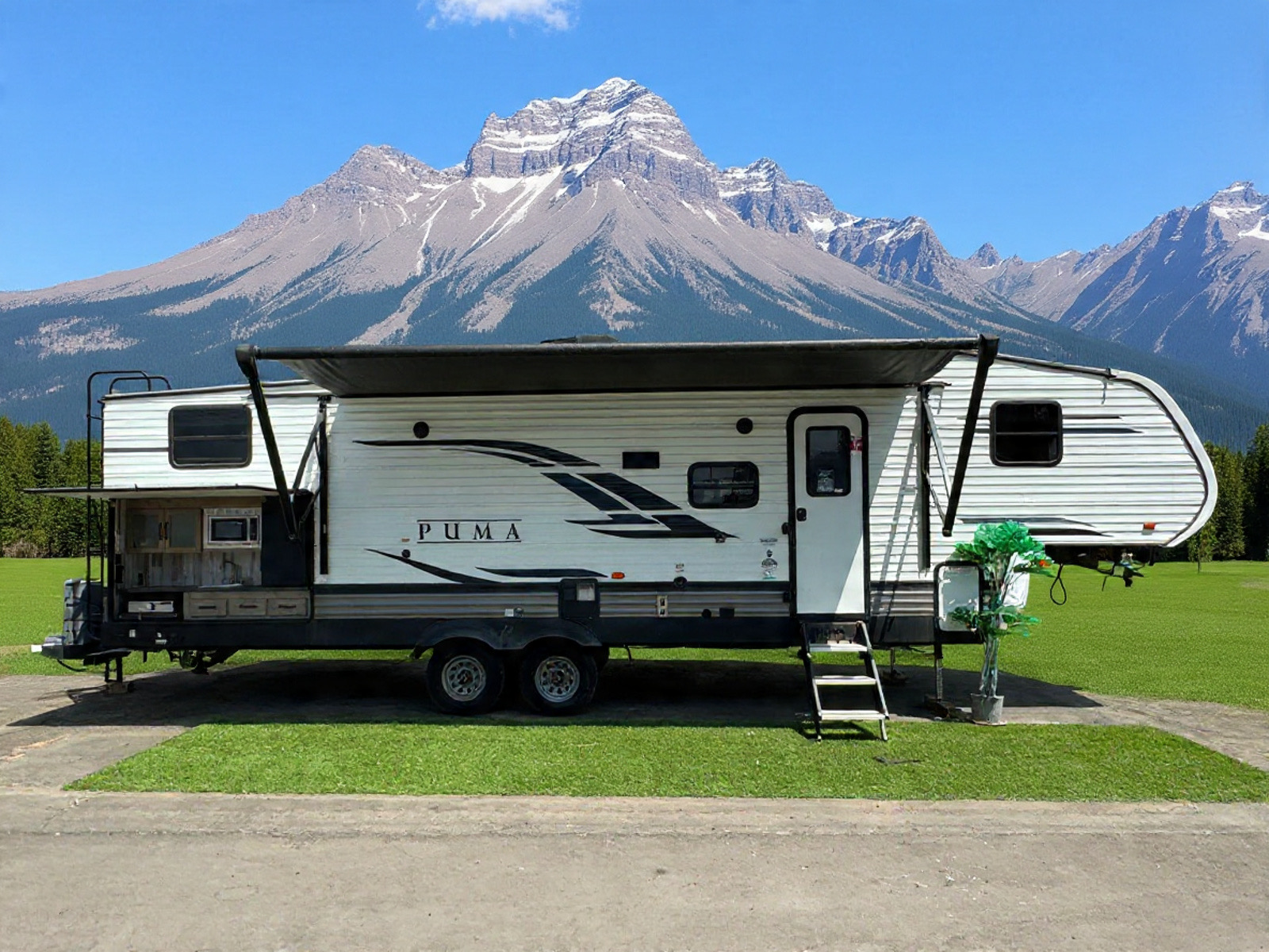 2022 Palomino Puma 295BHSS