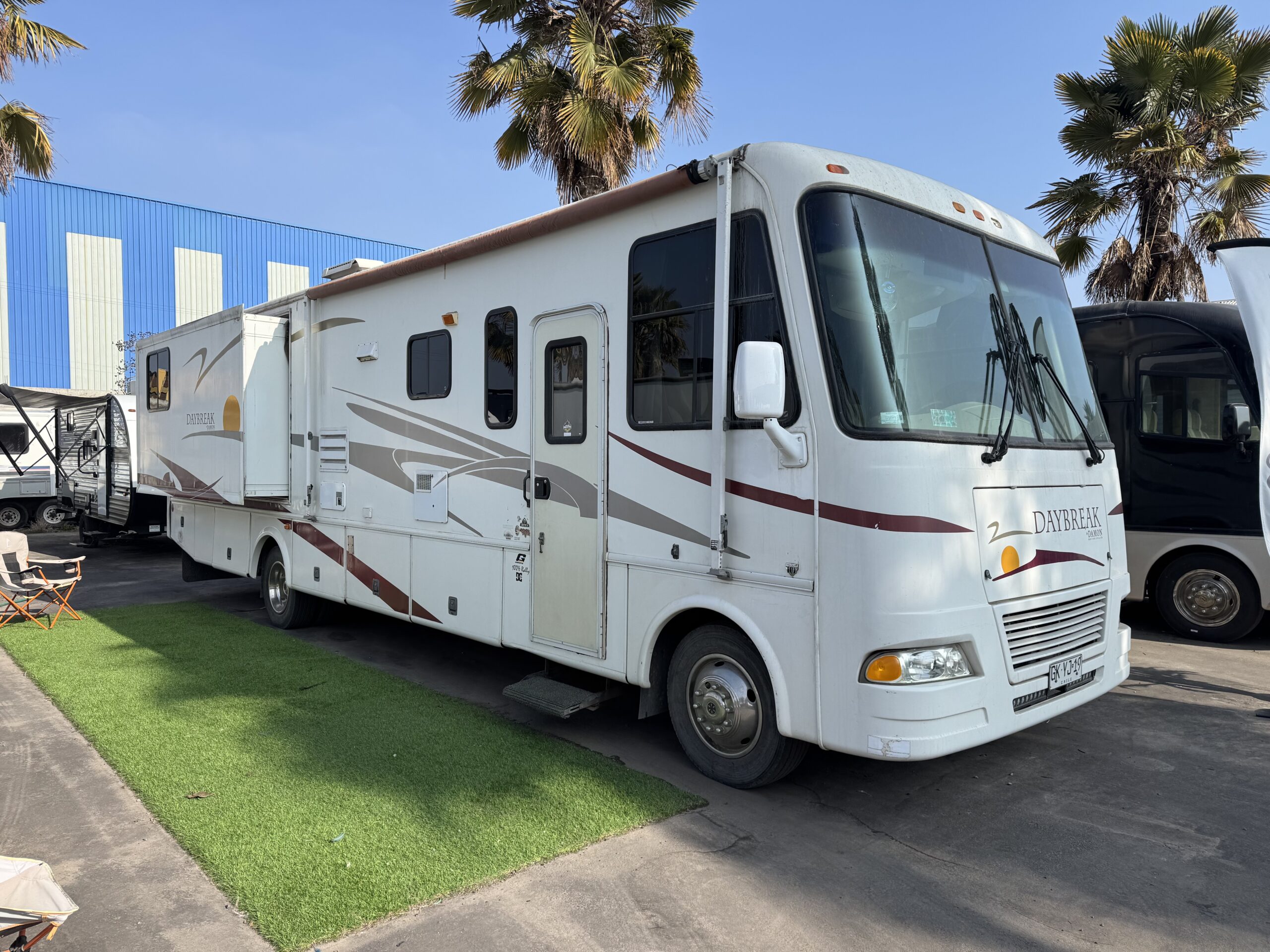 2006 Damon Daybreak 3274F