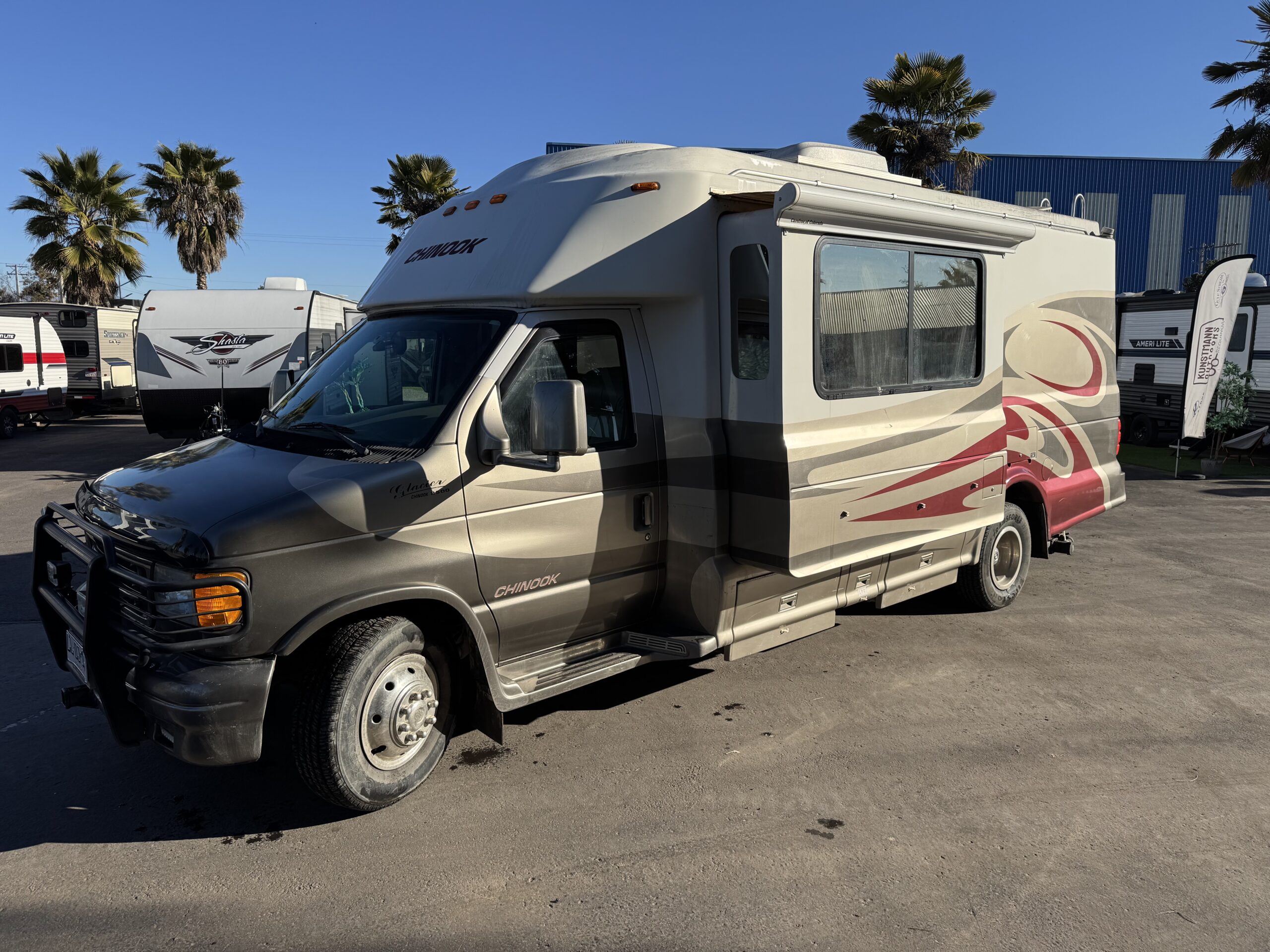 2004 Ford E-450 Chinook