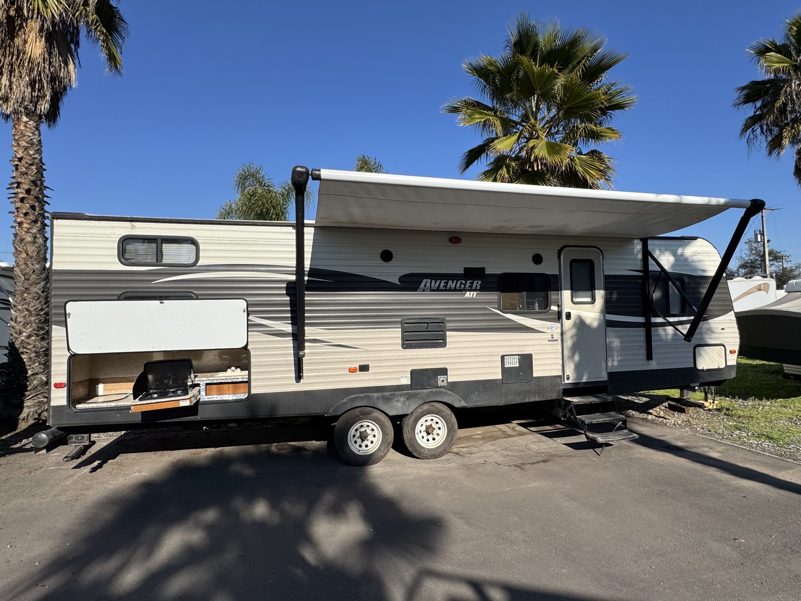 2017 Prime Time Avenger 27DBS
