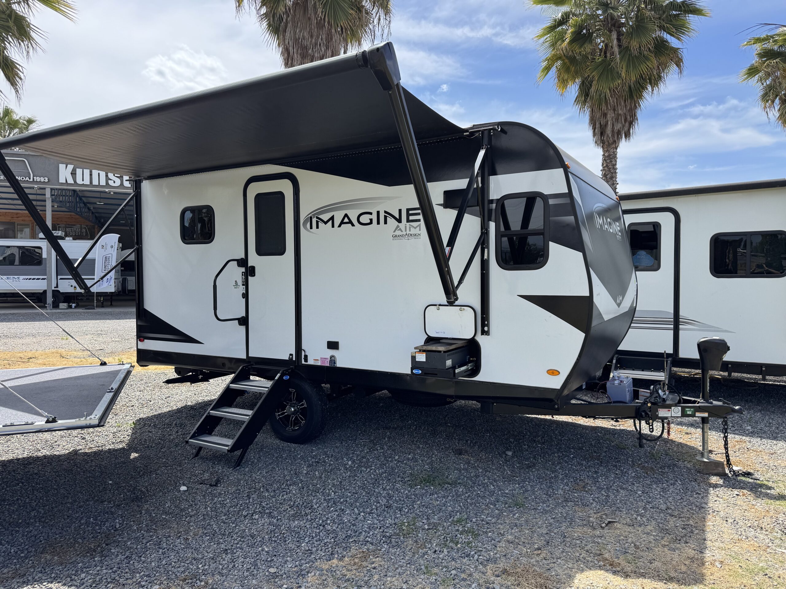 2024 Grand Design Imagine 15BH