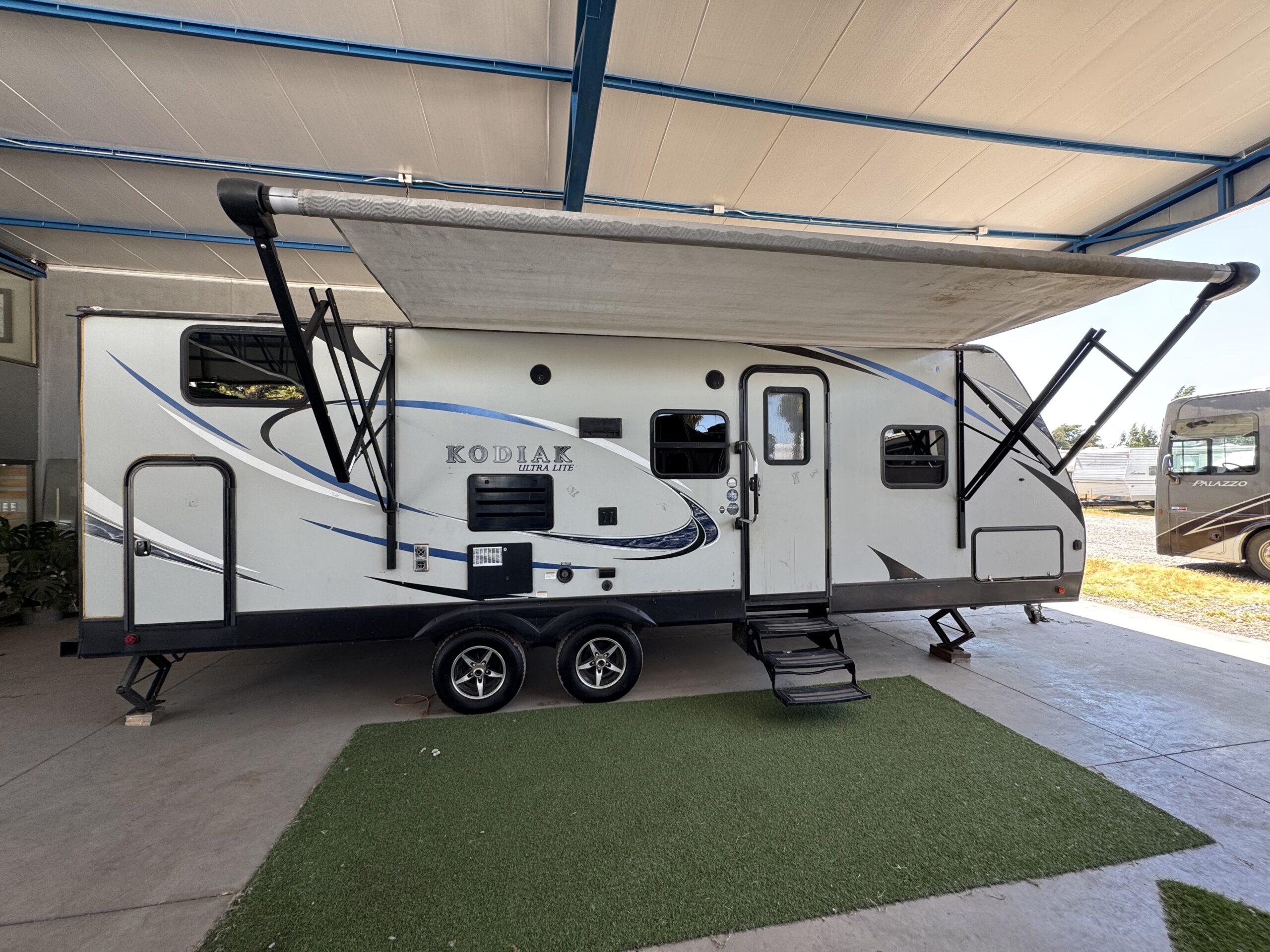 2020 Dutchmen Kodiak 255BHSL