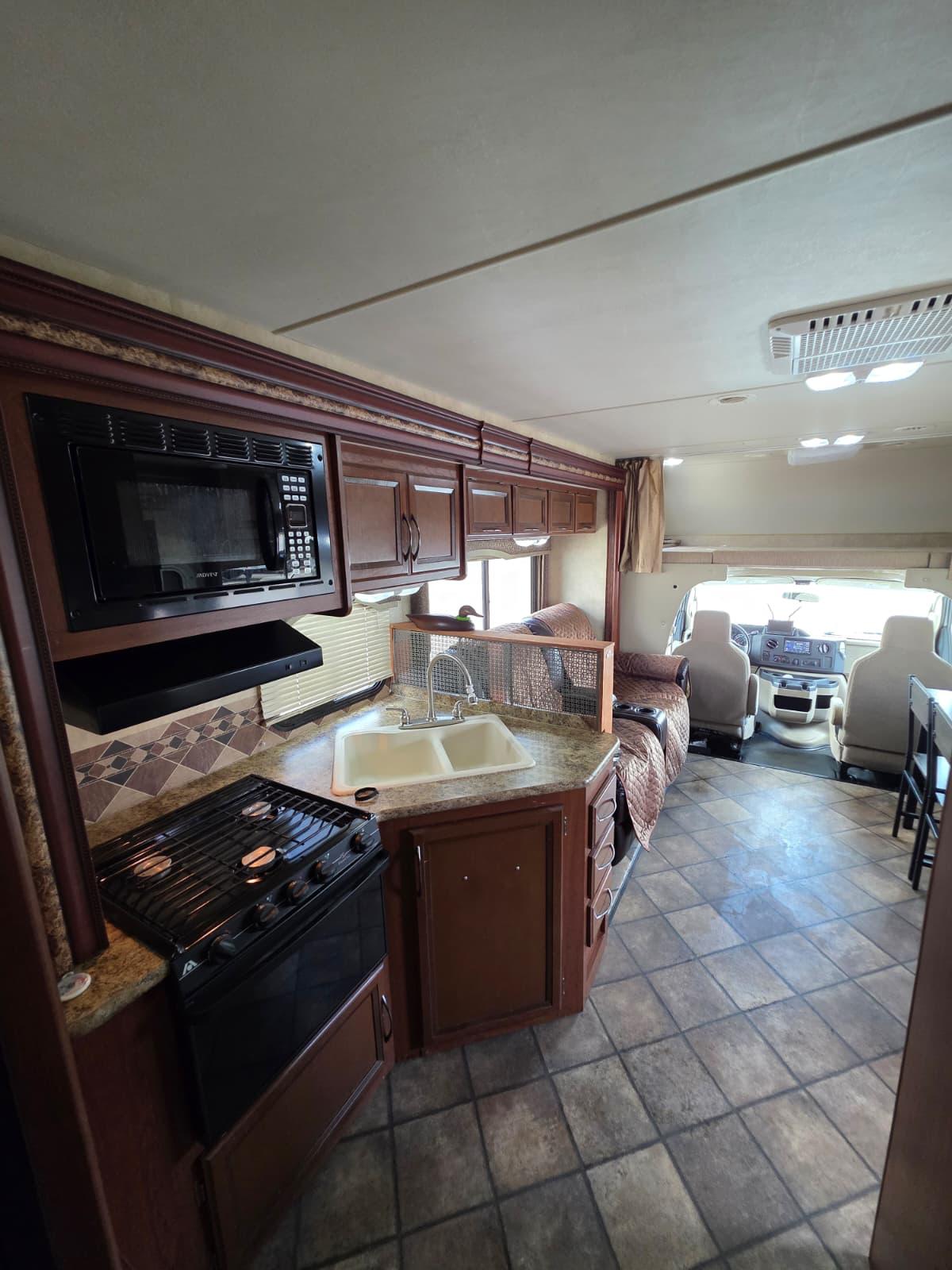 2014 Ford E-450 Freedom Elite - Imagen 8