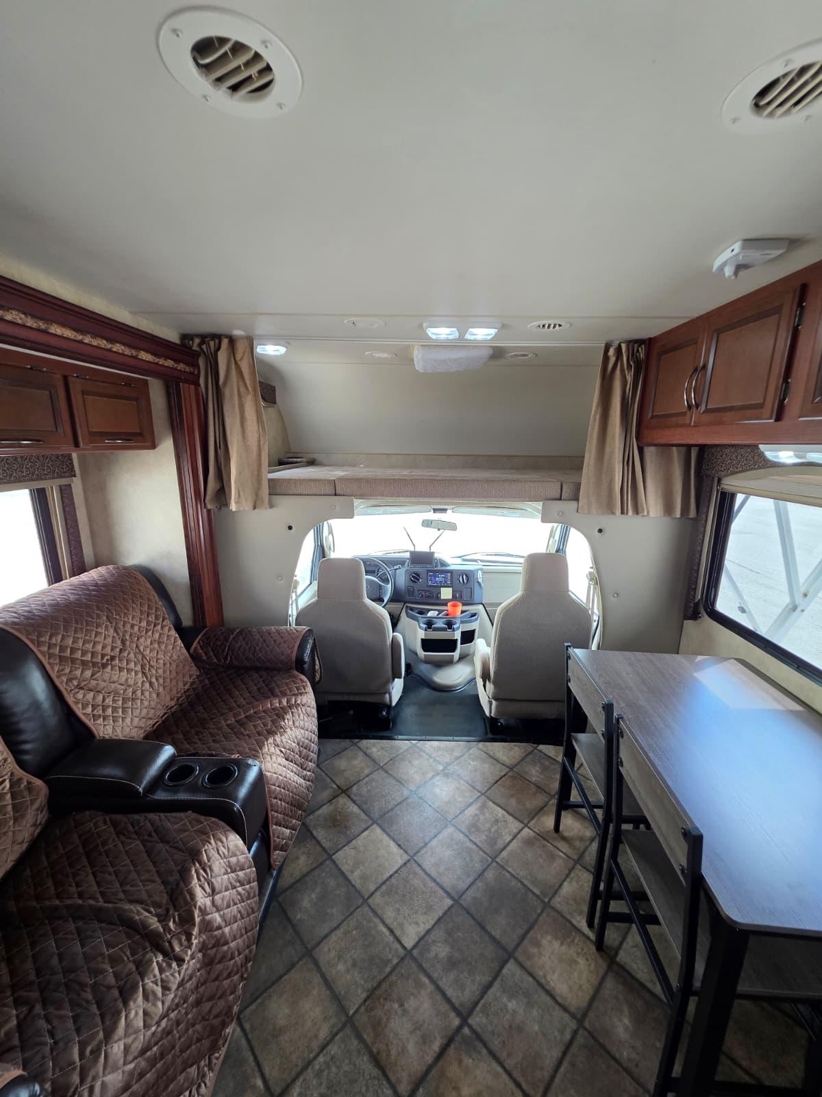 2014 Ford E-450 Freedom Elite - Imagen 9