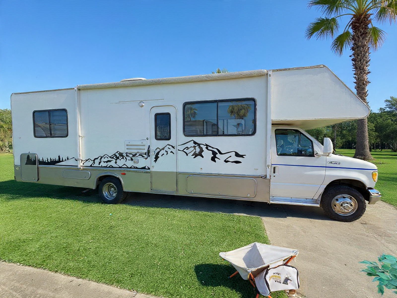 1997 Ford E-450 Fleetwood