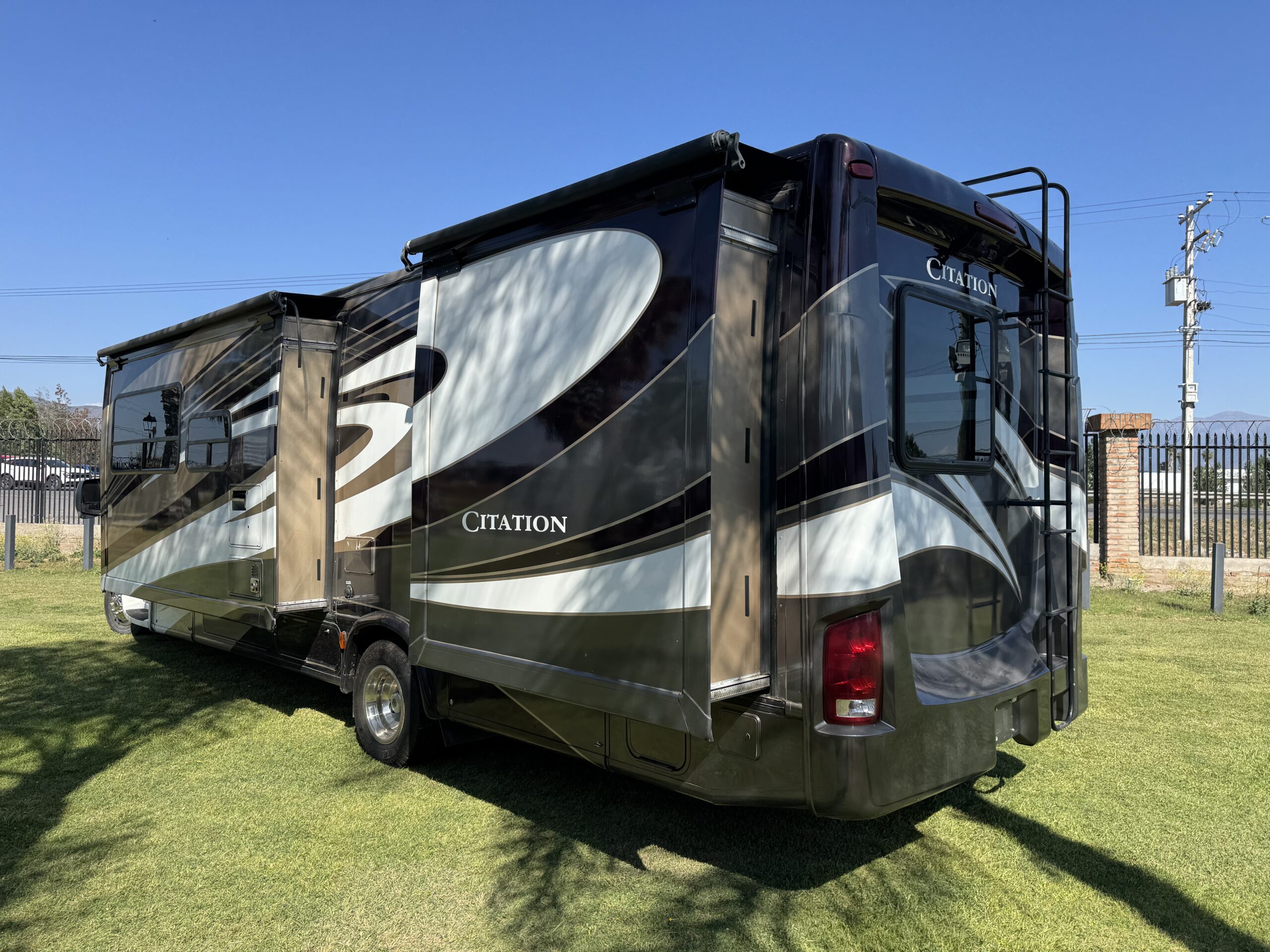 2015 Ford E-450 Citation by Thor - Imagen 4