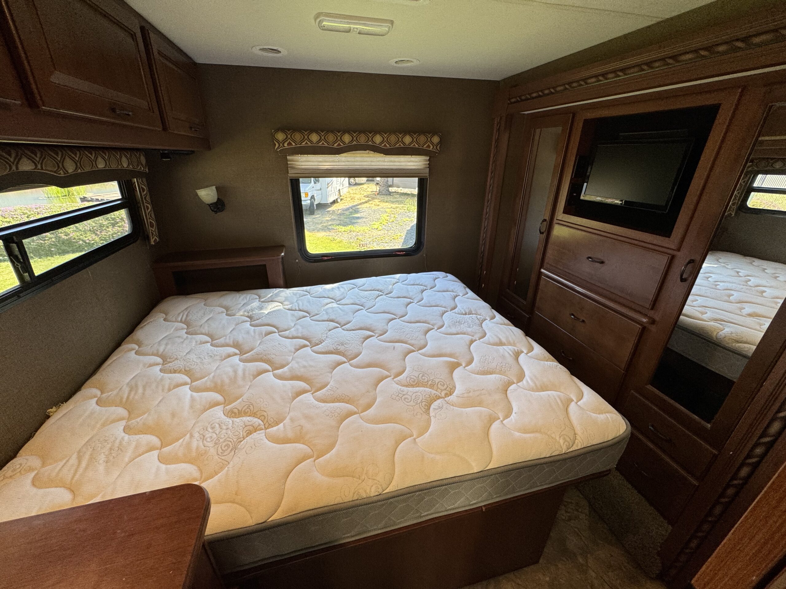 2015 Ford E-450 Citation by Thor - Imagen 10