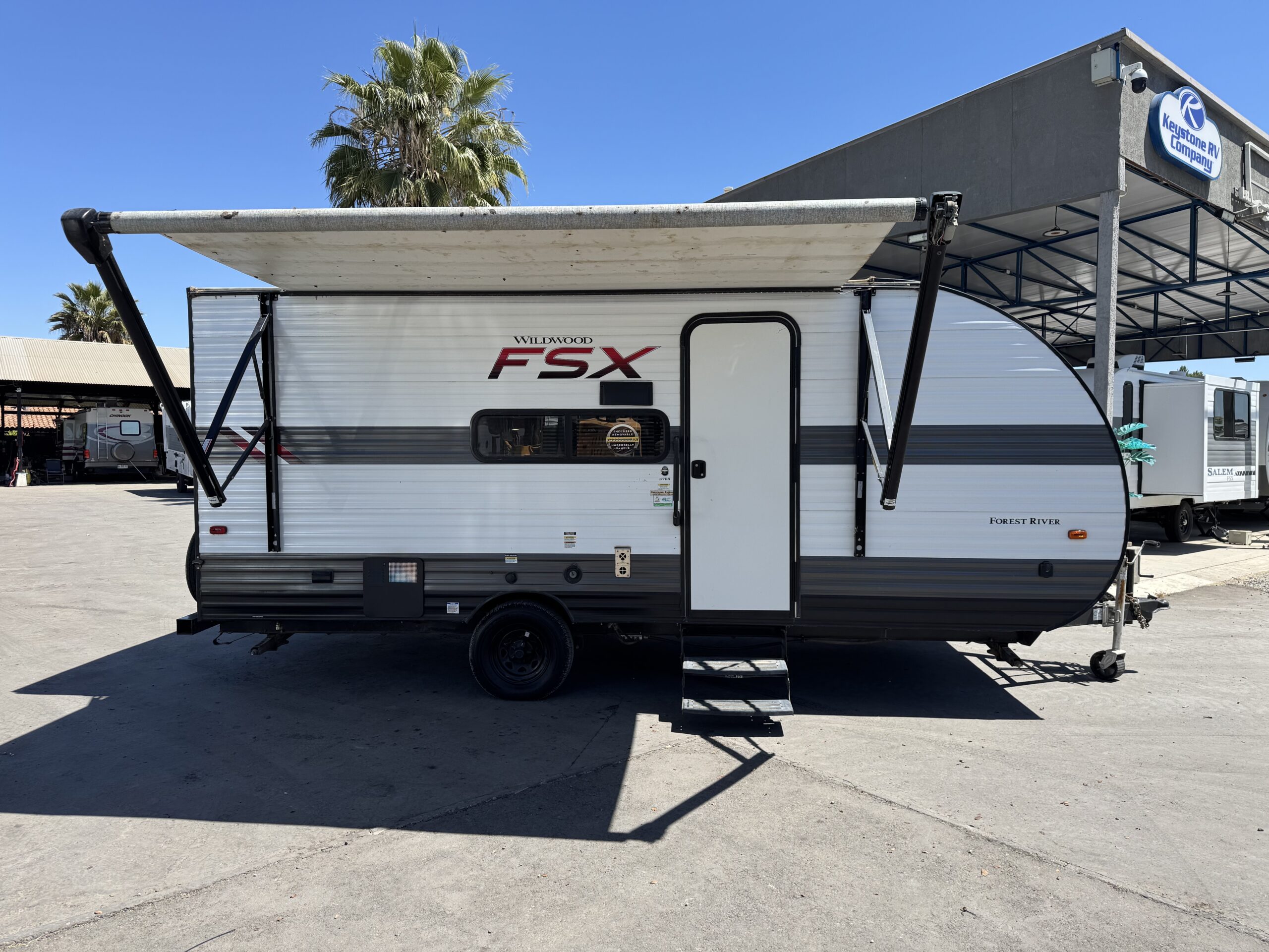 2022 Forest River Wildwood FSX 177BH - Imagen 2