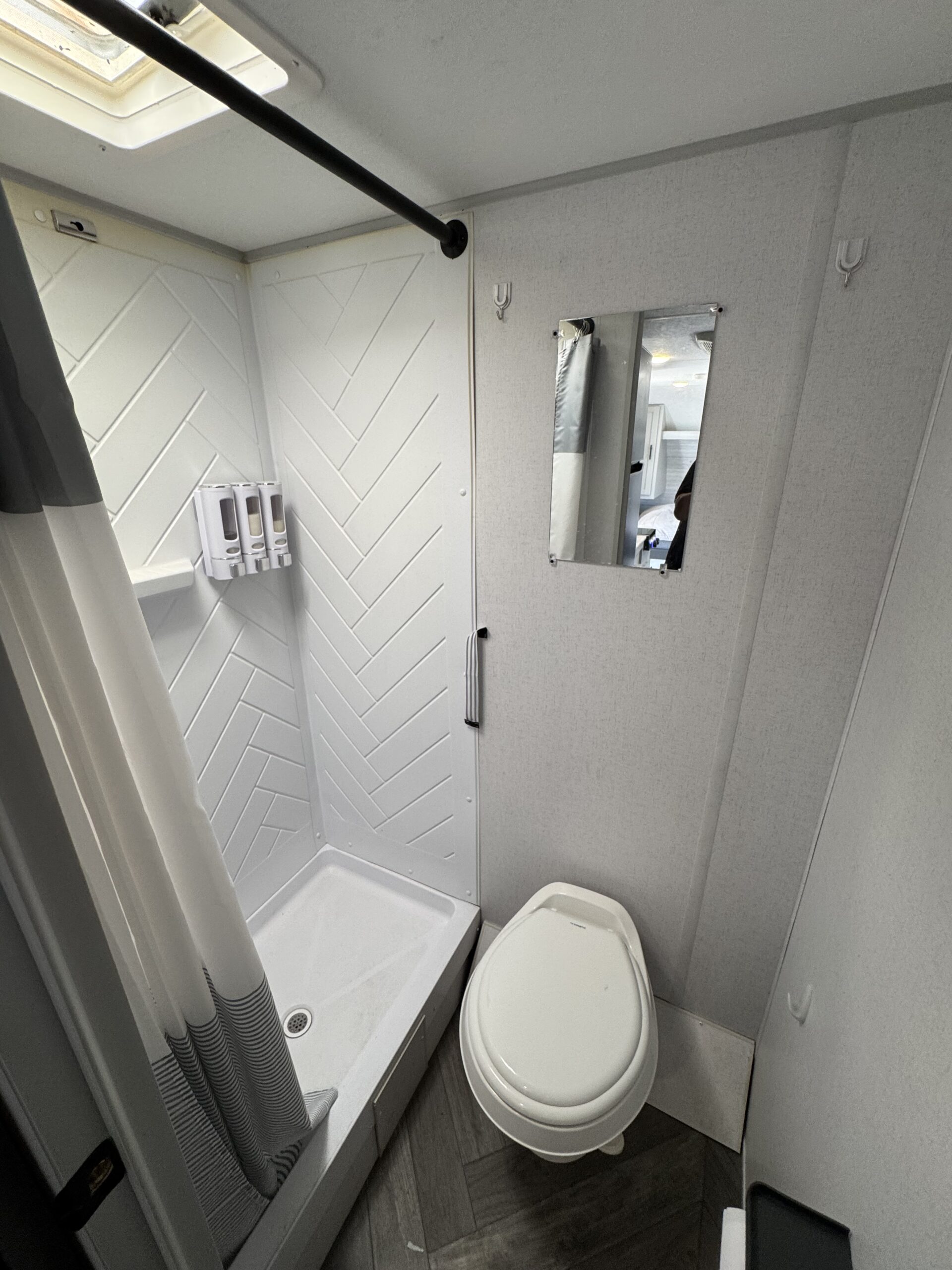 2022 Forest River Wildwood FSX 177BH - Imagen 9