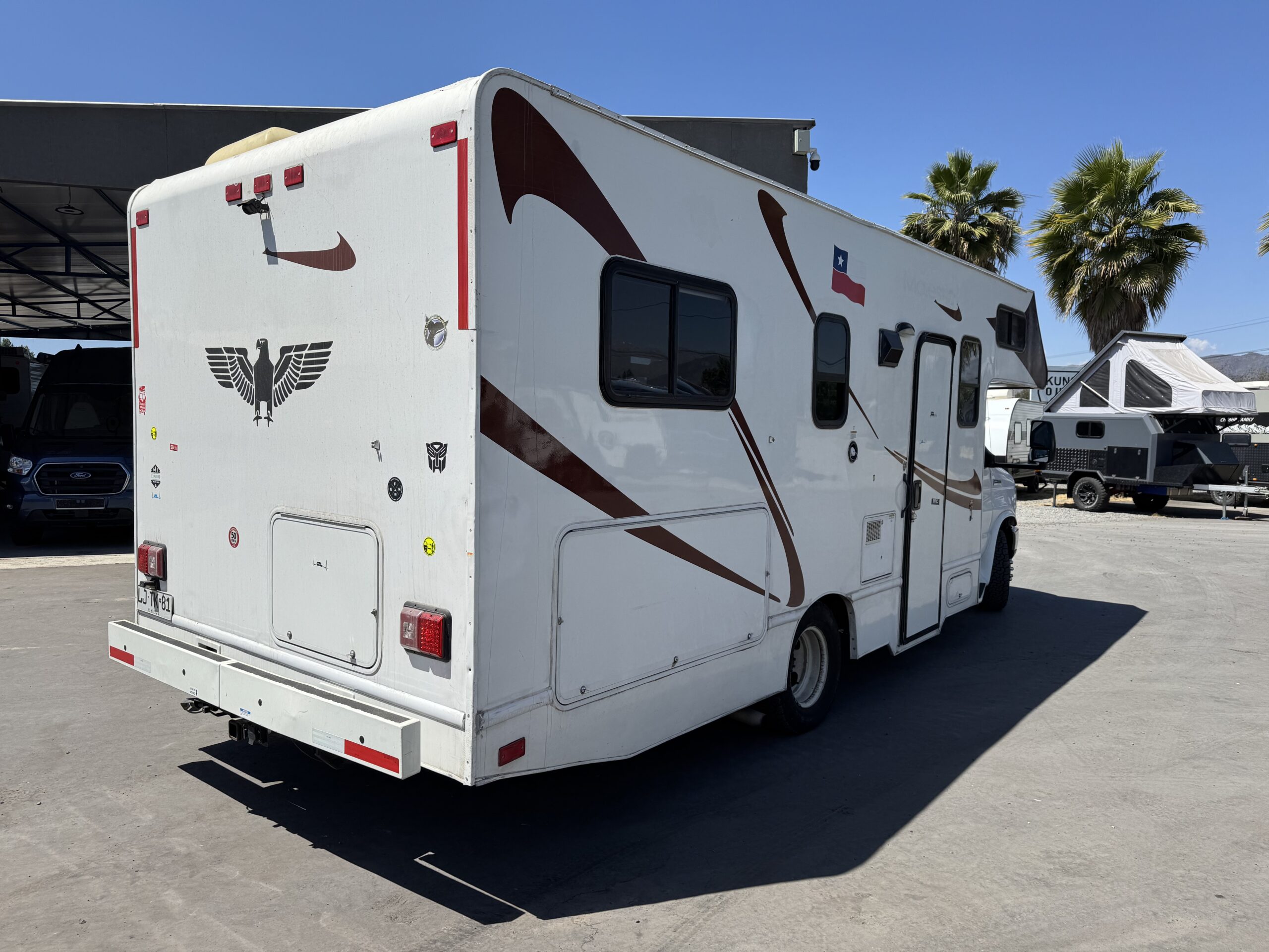 2018 Ford E-350 Majestic - Imagen 3