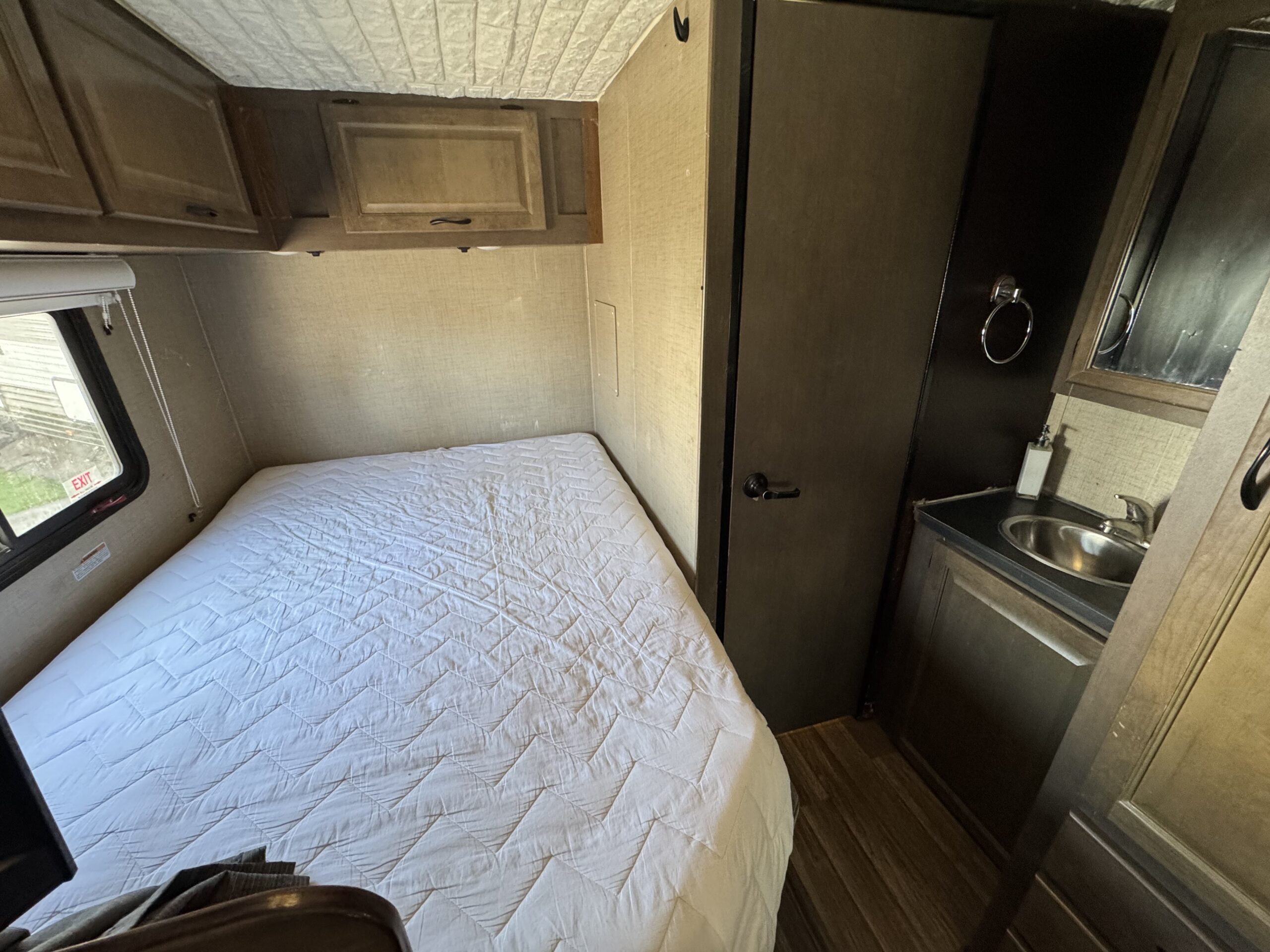 2018 Ford E-350 Majestic - Imagen 9