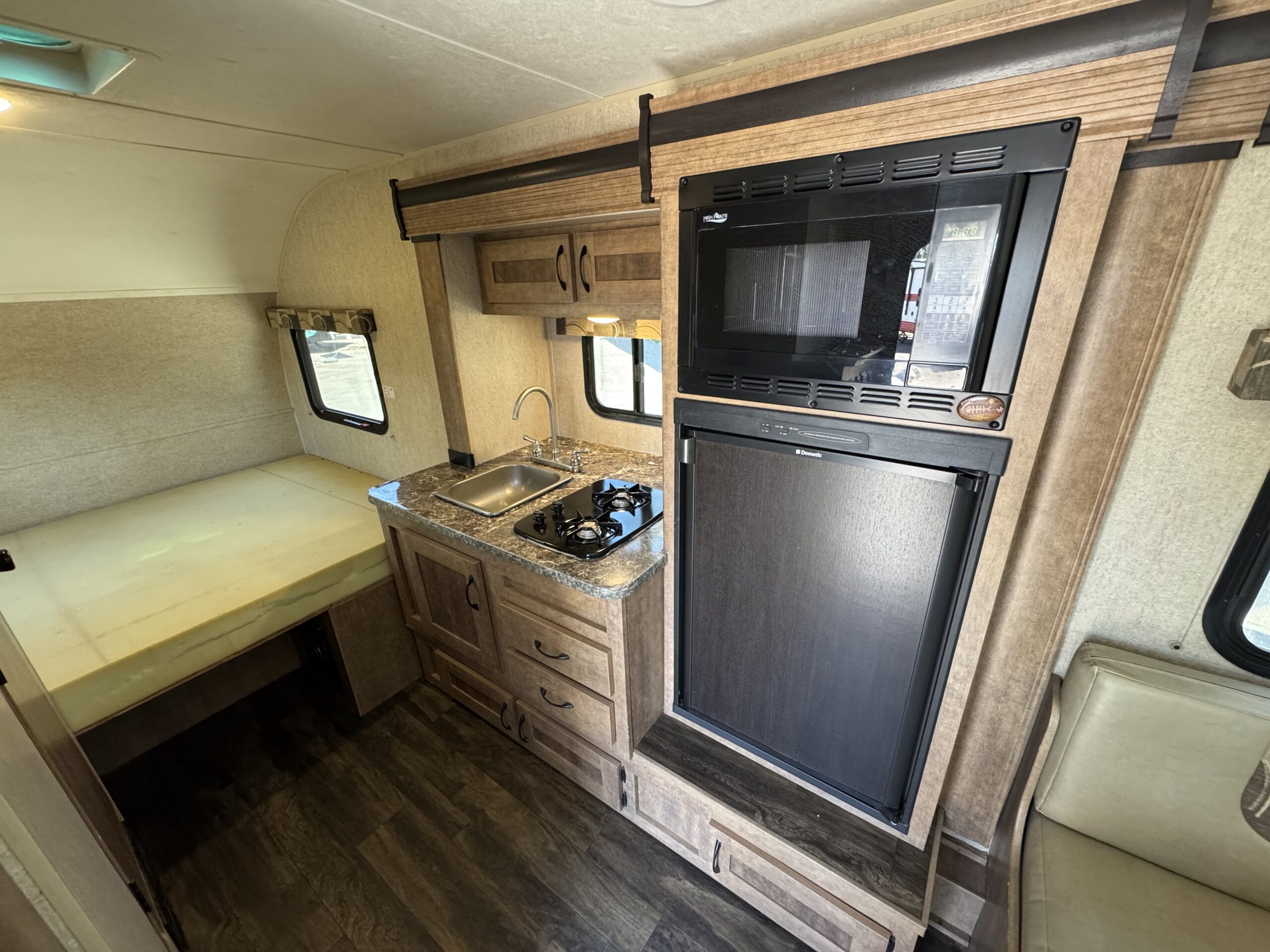 2018 Starcraft Satelite 16KS - Imagen 6