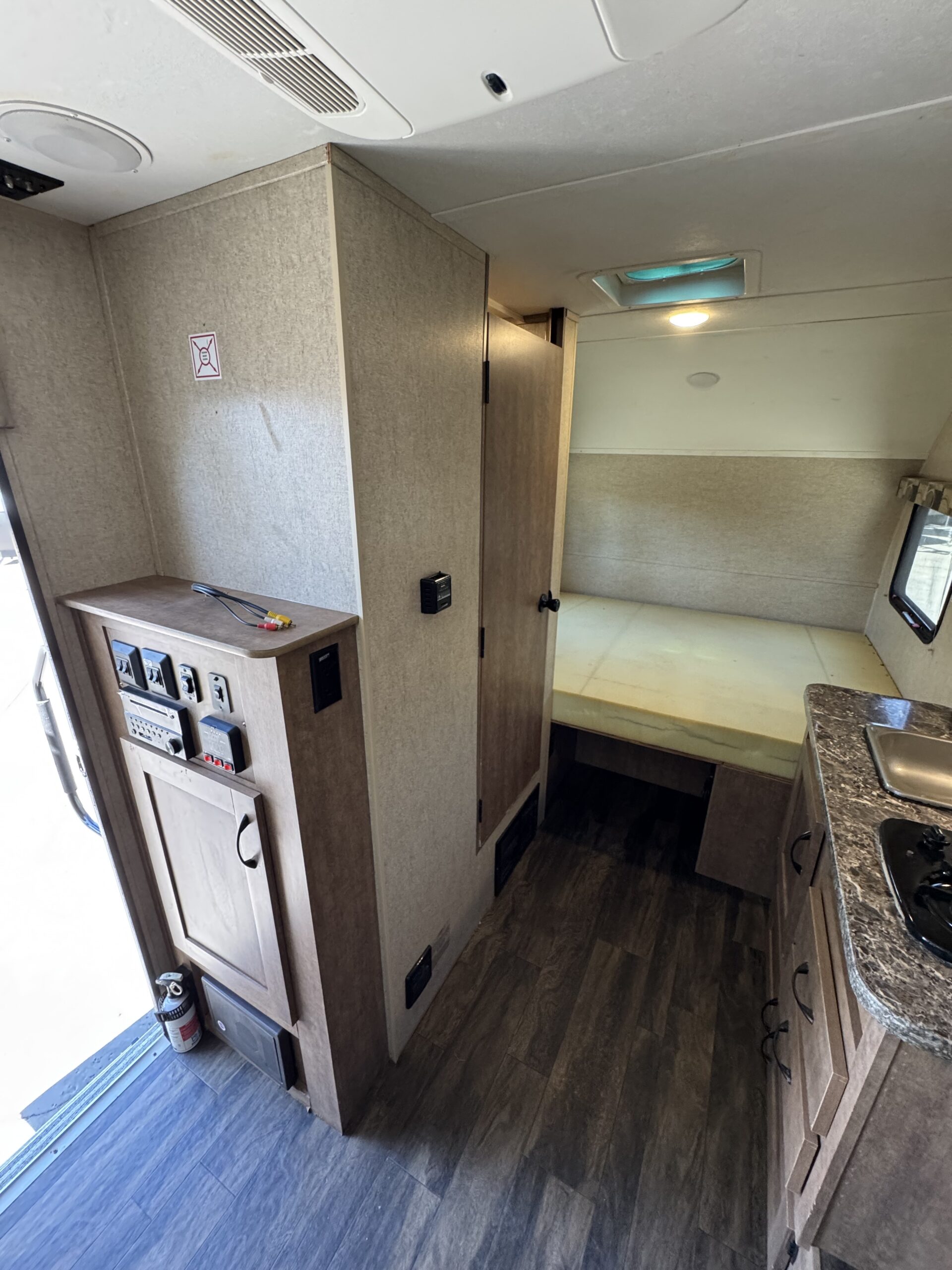 2018 Starcraft Satelite 16KS - Imagen 7