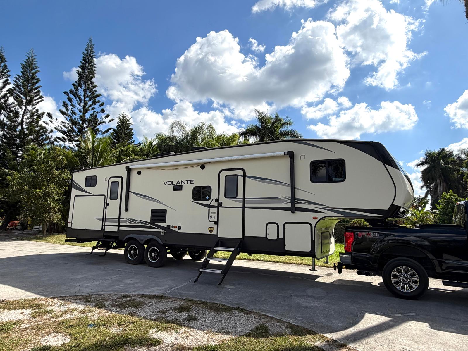 2020 Crossroads Volante 310BH