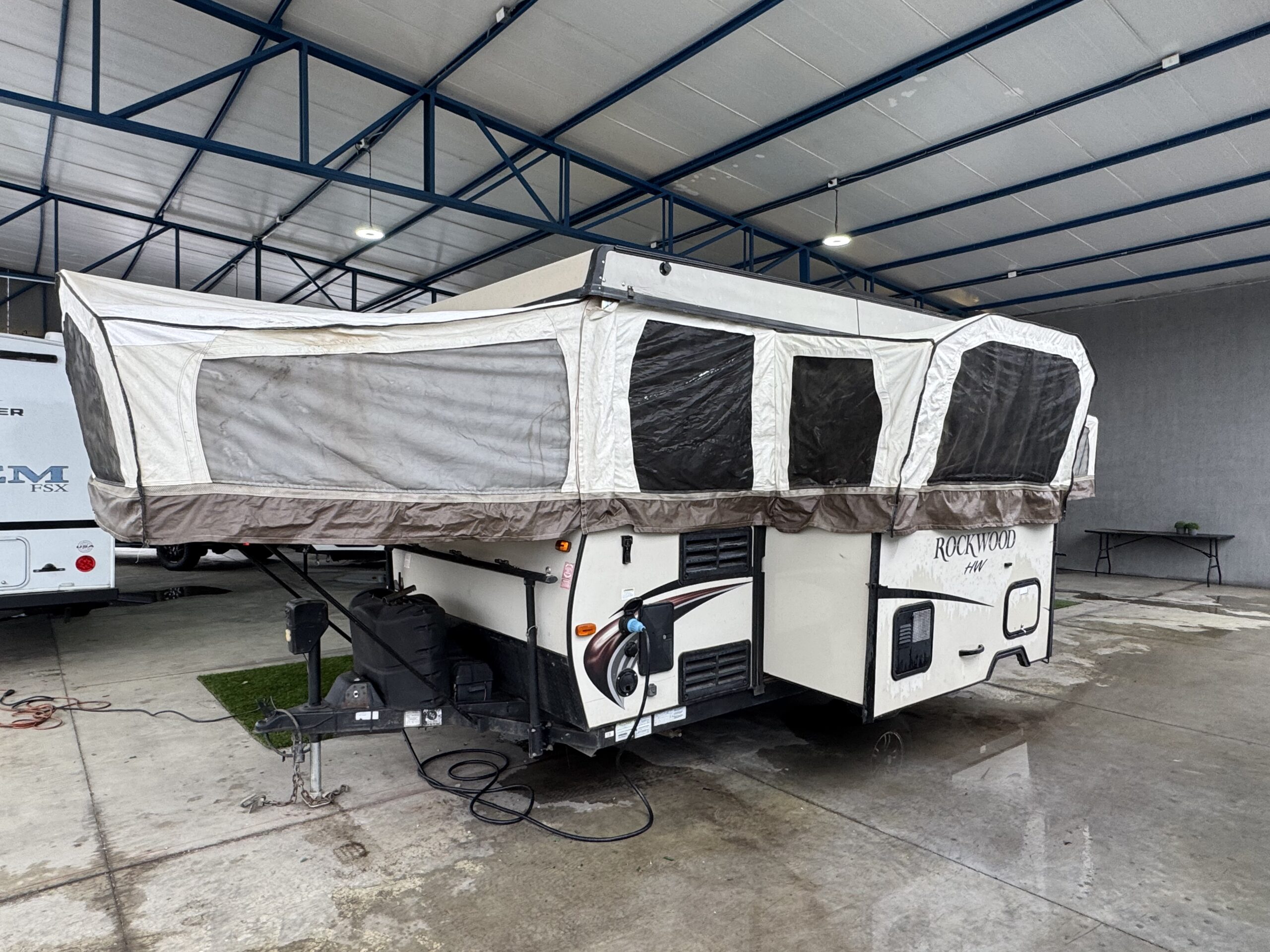 2017 Forest River Rockwood HW277 - Imagen 3