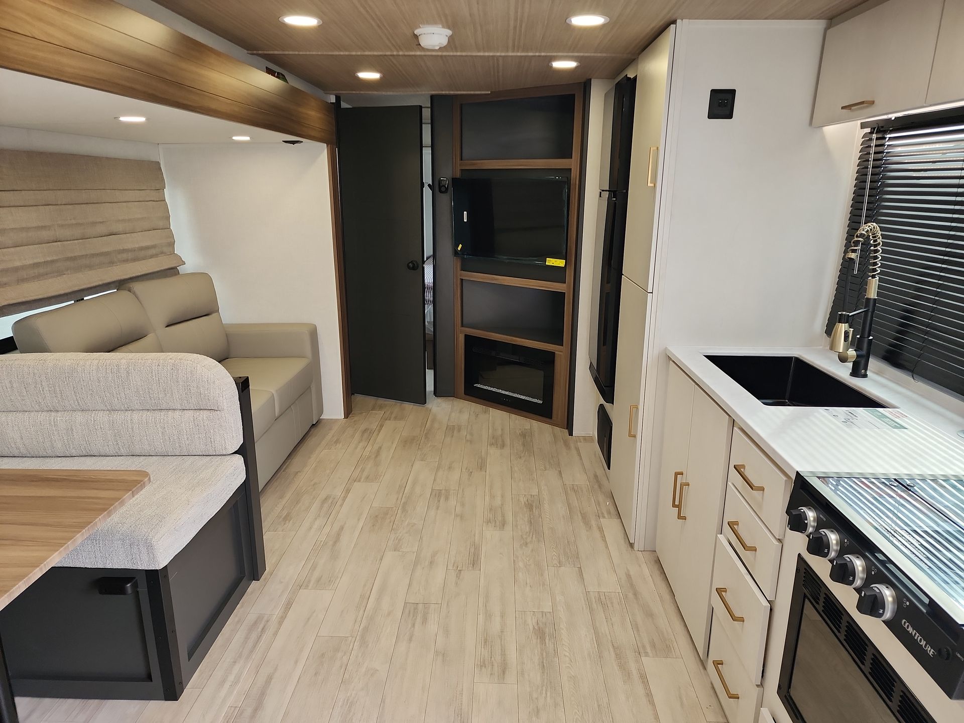 2027 Forest River Vibe 2600BH Xtreme - Imagen 6